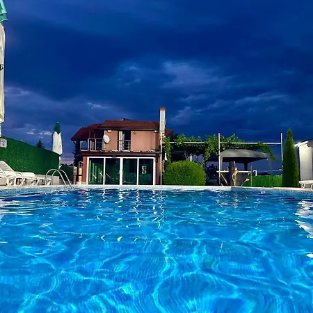 за гости Dream 4* Kŭrdzhali