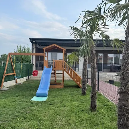 за гости Dream Guest house 4*